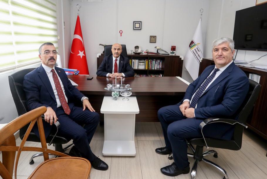 Bursa Valimiz Sayın Mahmut Demirtaş'tan Mobilya ve Ağaç İşleri Organize Sanayi Bölgesine Ziyaret